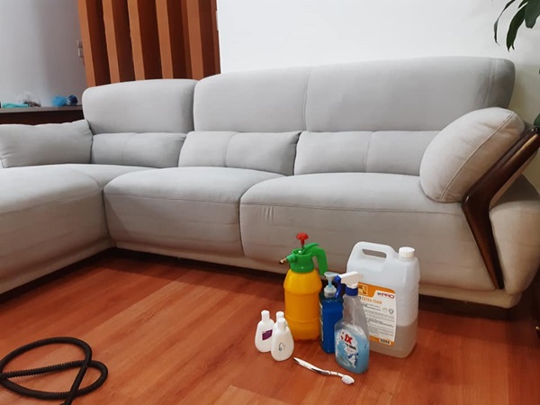 Dung Dịch Giặt Ghế Sofa Vải, Làm Sạch Ghế Sofa Nỉ Dến 99%