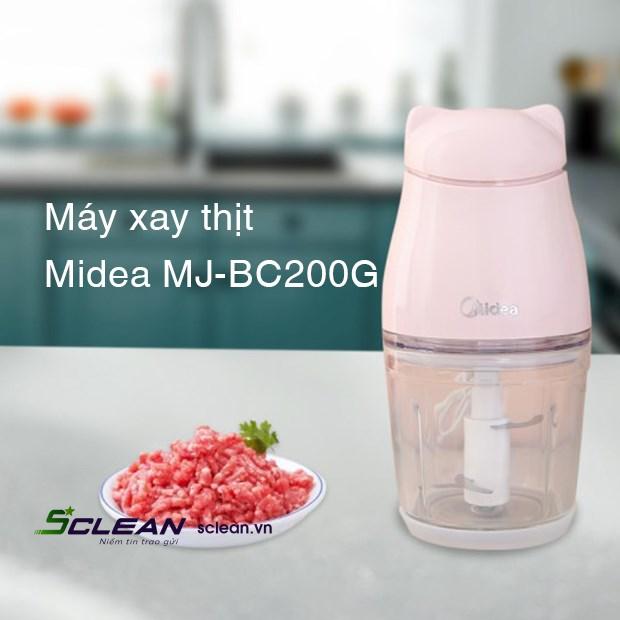 Review máy xay thịt mini Midea MJ-BC200G khi xay thịt nấu ăn